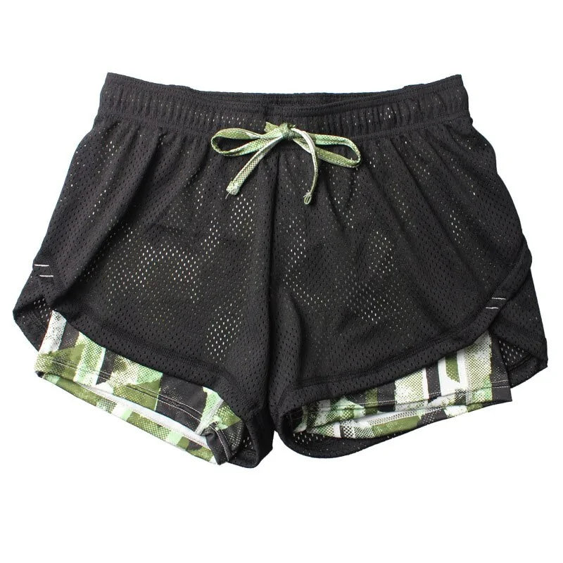 Women’s yoga fitness shorts featuring elastic waist, breathable mesh panels, and comfortable running leggings designed for active women