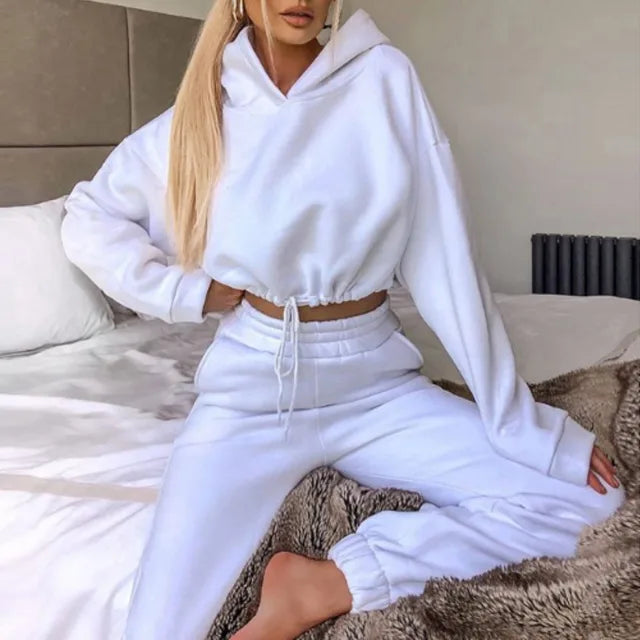 Comfortable women's winter two-piece tracksuit set with cozy fabric and stylish design