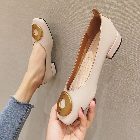 Elegant chunky heel Mary Jane shoes with versatile mid-height heels perfect for stylish, comfortable everyday wear